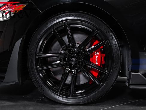 Used 2021 Ford Mustang Shelby GT500 w/ Technology Package RWD image 16