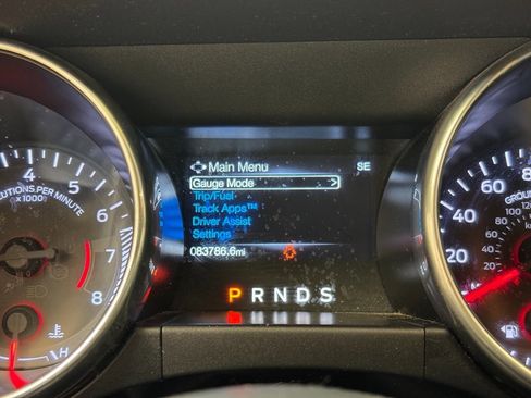 Used 2018 Ford Mustang Convertible image 29