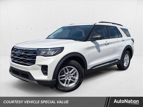 New 2025 Ford Explorer Active image 1