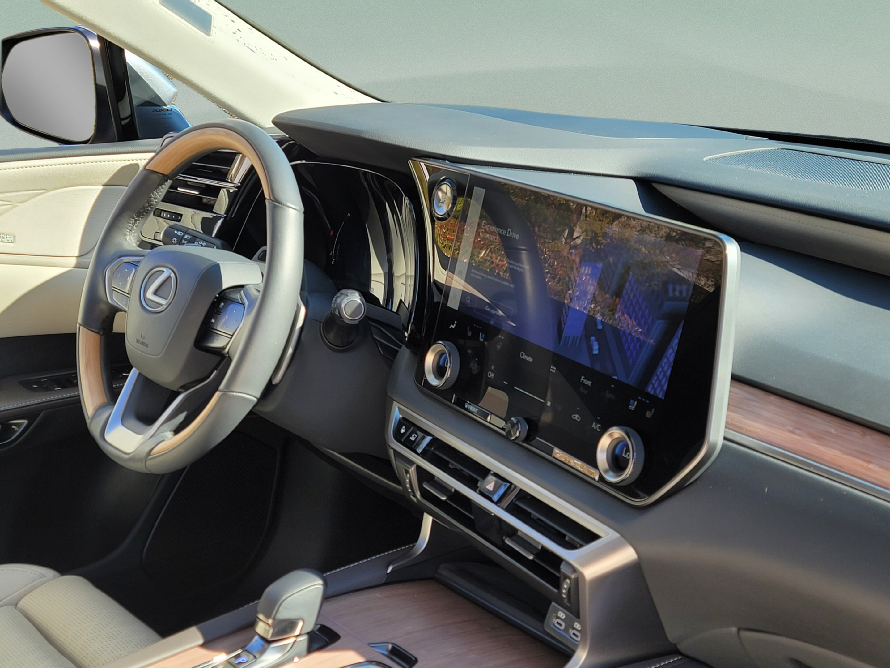 Certified 2025 Lexus TX 350 FWD w/ Technology Package image 28