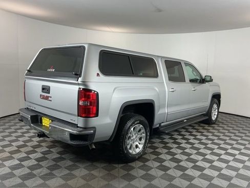Used 2018 GMC Sierra 1500 SLE w/ SLE Value Package AWD/4WD image 4