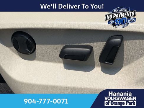 Used 2026 Volkswagen Atlas SE FWD image 22