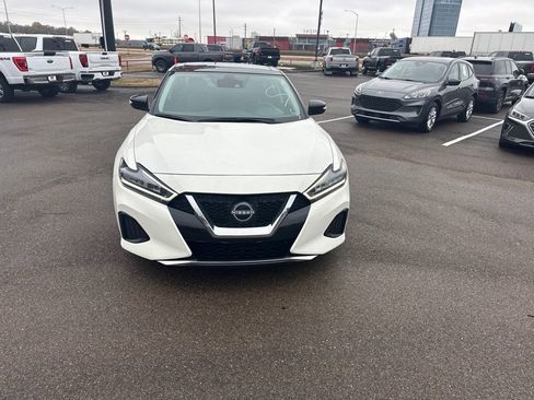 Used 2023 Nissan Maxima SL image 12