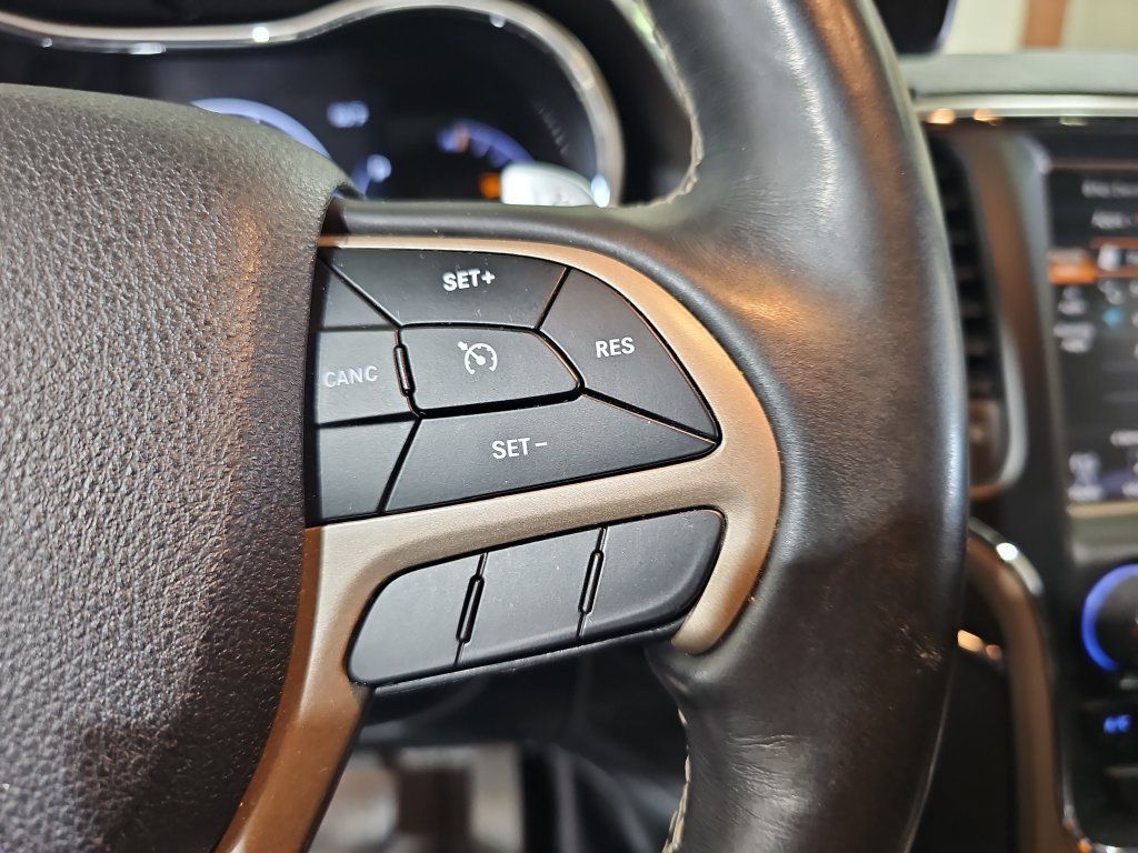 Used 2017 Jeep Grand Cherokee Limited AWD/4WD image 21