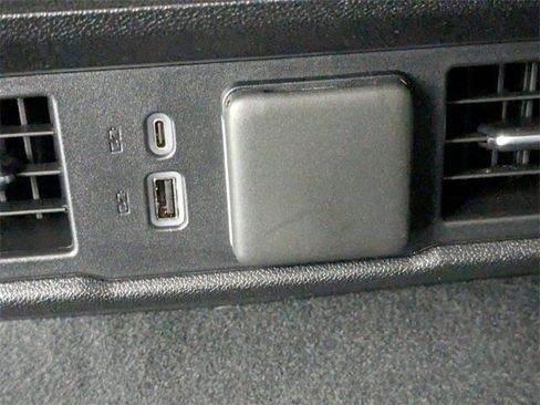 Certified 2025 Chevrolet Silverado 1500 LT w/ Leather Package image 27