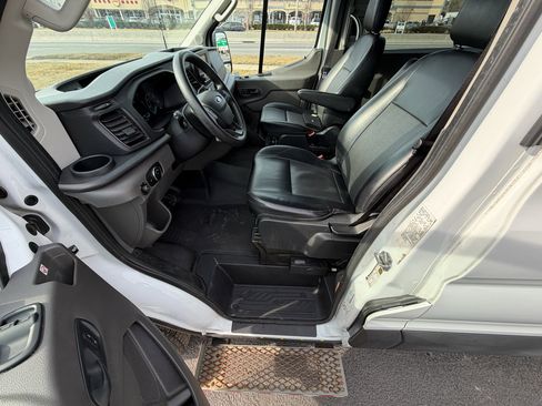 Used 2020 Ford Transit 150 XL image 14