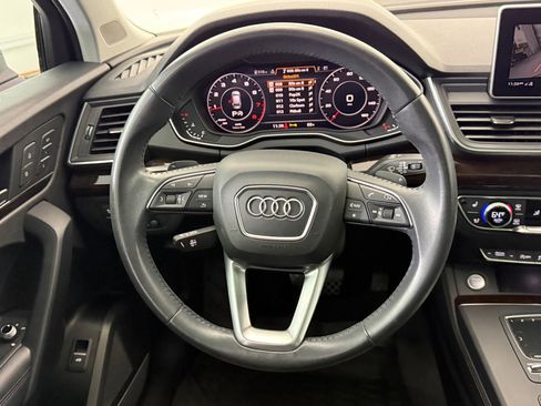 Used 2019 Audi Q5 2.0T Premium Plus image 17