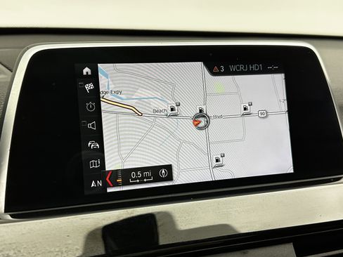 Used 2018 BMW X1 xDrive28i image 6