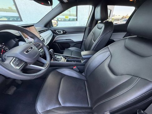 Used 2025 Jeep Compass Limited AWD/4WD image 27