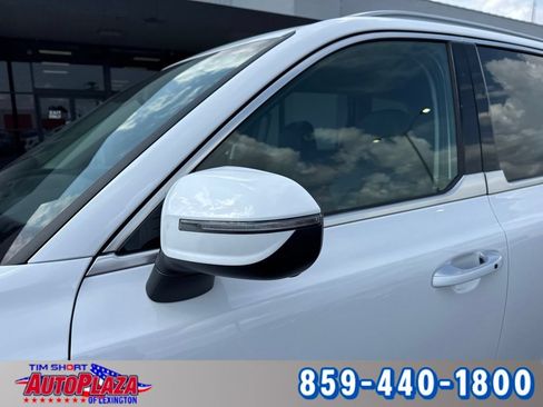 Used 2025 Kia Telluride S FWD image 14