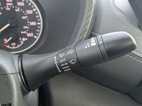 Used 2025 Nissan Sentra SV FWD image 26