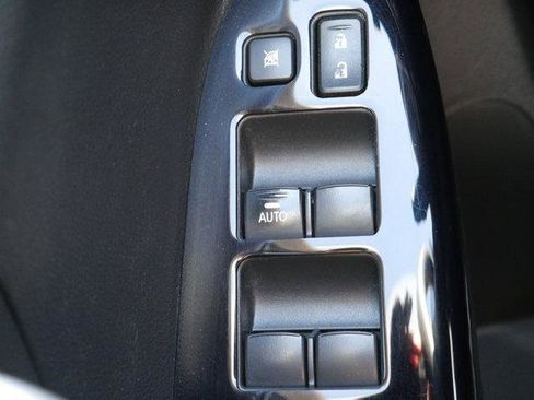 Used 2022 Mitsubishi Eclipse Cross LE AWD/4WD image 26