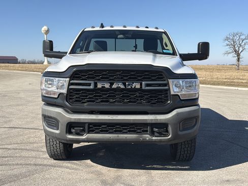 Used 2019 RAM 3500 Tradesman image 21
