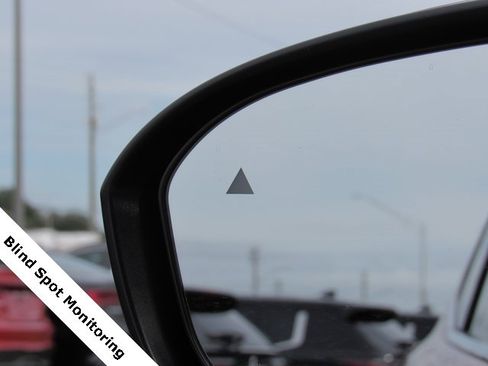 Used 2023 Mitsubishi Outlander SEL image 23