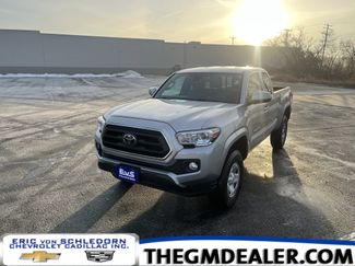 Used 2022 Toyota Tacoma SR5 video 1