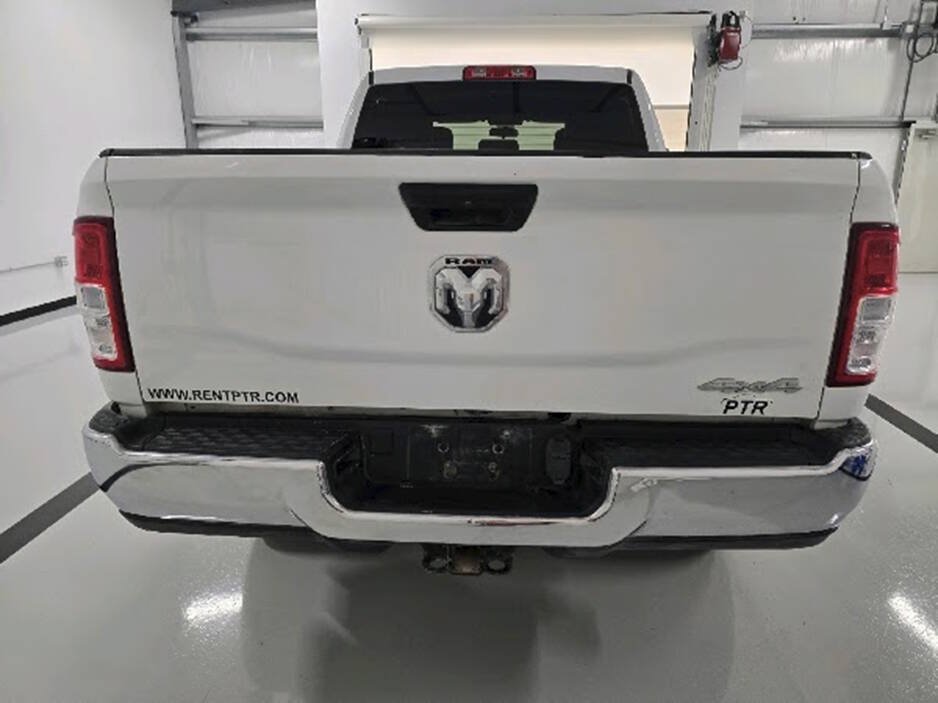 Used 2024 RAM 2500 Tradesman w/ Chrome Appearance Group AWD/4WD image 8
