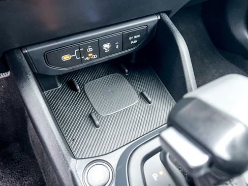 Certified 2025 Kia K4 EX image 18