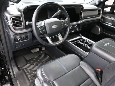 Used 2025 Ford F350 Platinum image 21