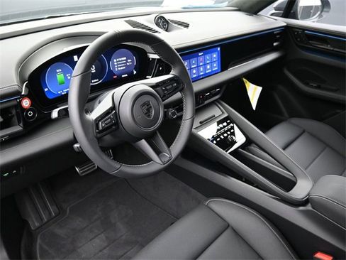 New 2025 Porsche Macan Turbo Electric image 5
