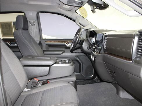 Used 2022 GMC Sierra 1500 SLE AWD/4WD image 26
