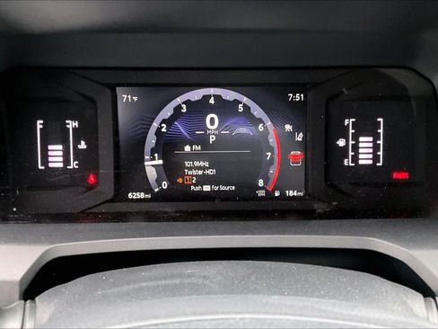 Used 2025 Toyota 4Runner SR5 AWD/4WD image 22