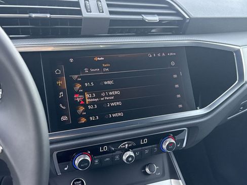 New 2025 Audi Q3 2.0T Premium image 30