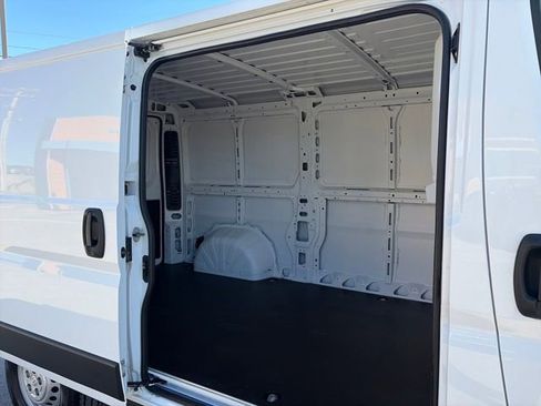 Used 2024 RAM ProMaster 2500 image 26