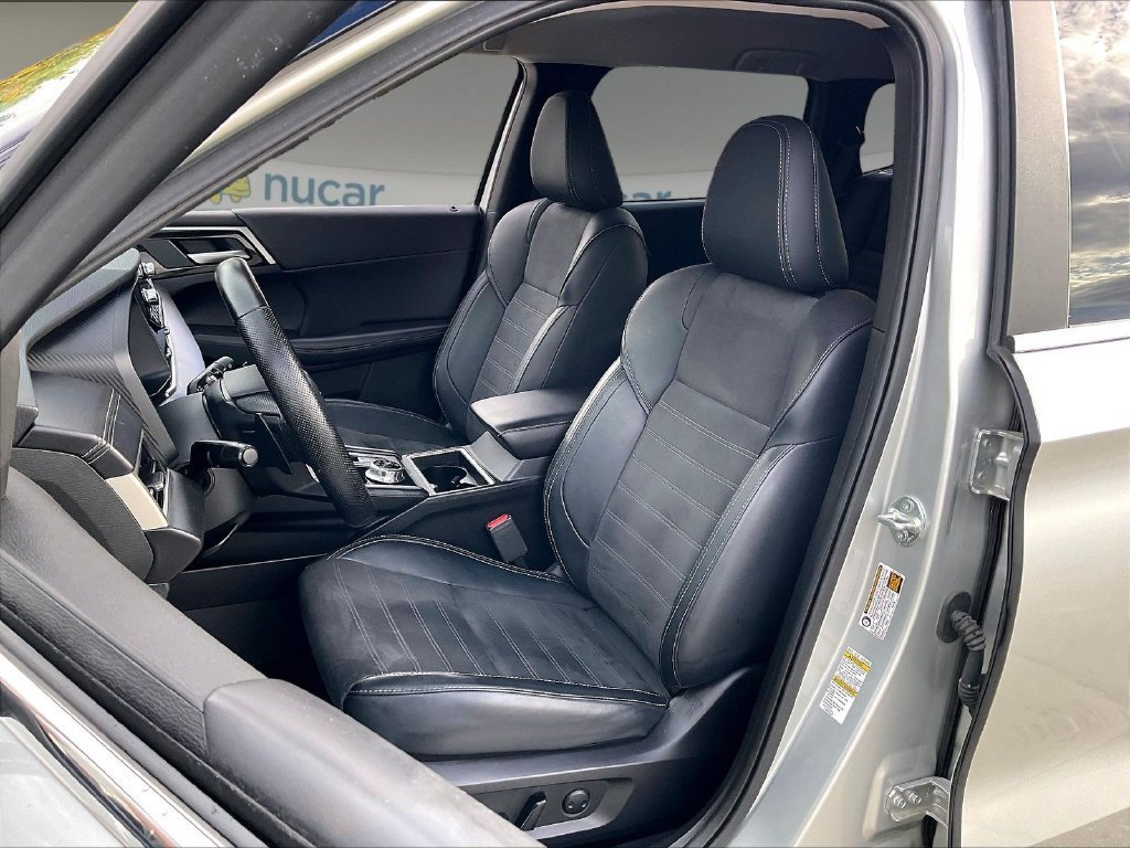 Used 2024 Mitsubishi Outlander SE AWD/4WD image 9