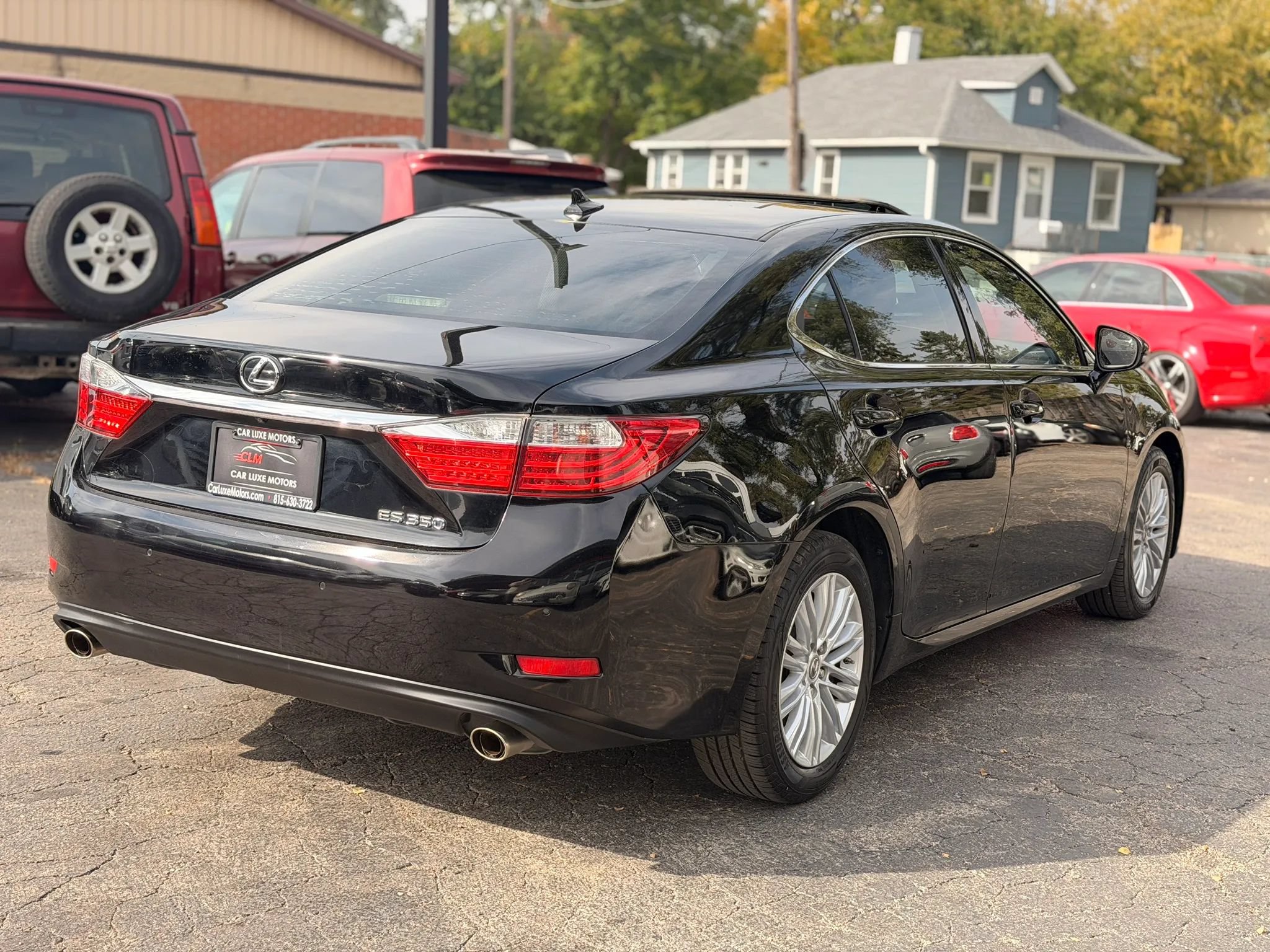 Used 2014 Lexus ES 350 w/ Luxury Package FWD image 4