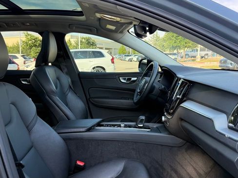 Used 2024 Volvo XC60 B5 Core w/ Protection Package Premier AWD/4WD image 9