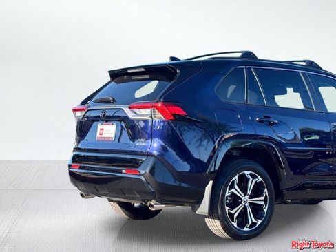 Certified 2025 Toyota RAV4 XSE w/ Weather Package AWD/4WD image 11