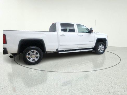 Used 2018 GMC Sierra 2500 SLT w/ Driver Alert Package AWD/4WD image 12