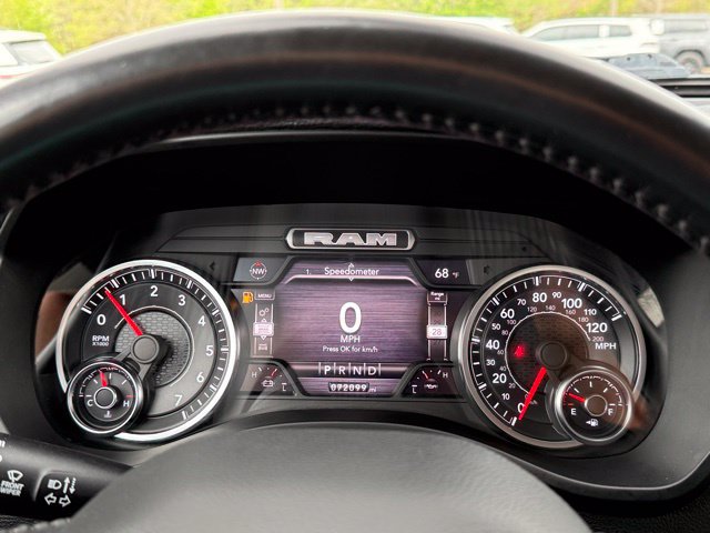 Used 2022 RAM 1500 Laramie AWD/4WD image 17