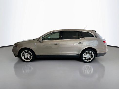 Used 2019 Lincoln MKT AWD image 8
