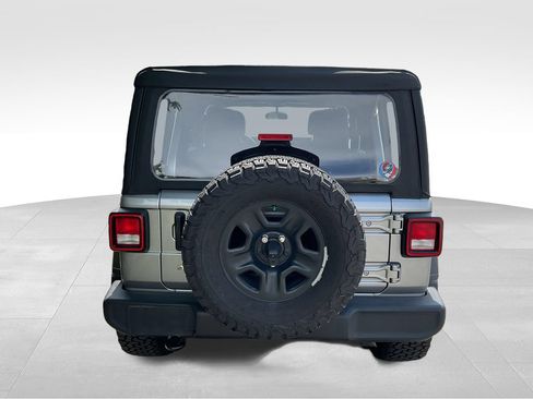 Used 2020 Jeep Wrangler Unlimited Sport AWD/4WD image 12