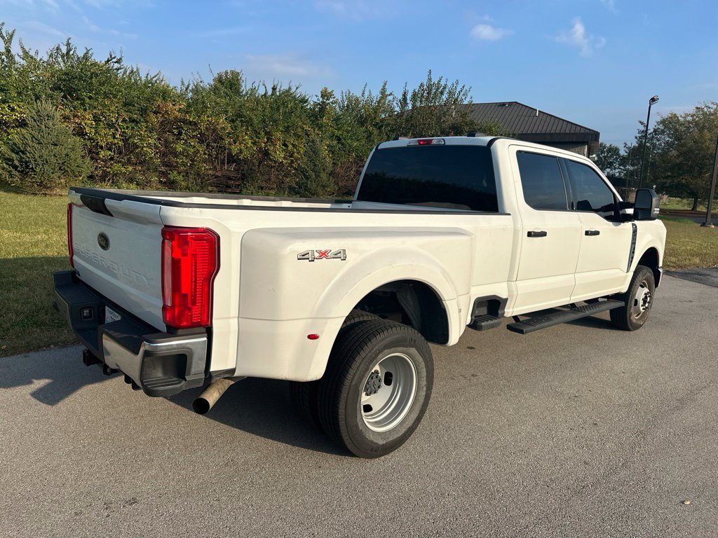 Used 2025 Ford F350 XLT AWD/4WD image 12