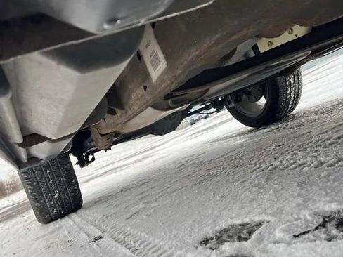 Used 2018 Cadillac Escalade Luxury image 8