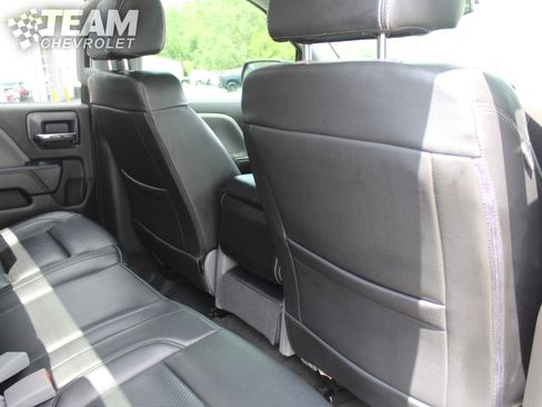 Used 2018 Chevrolet Silverado 1500 Custom w/ Custom Convenience Package AWD/4WD image 23