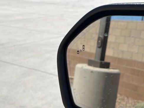 Used 2025 Ford Explorer Platinum w/ LUX Leather Package image 17