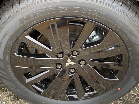 New 2025 Mitsubishi Outlander Sport LE image 6