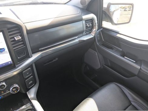 Used 2021 Ford F150 Lariat image 18