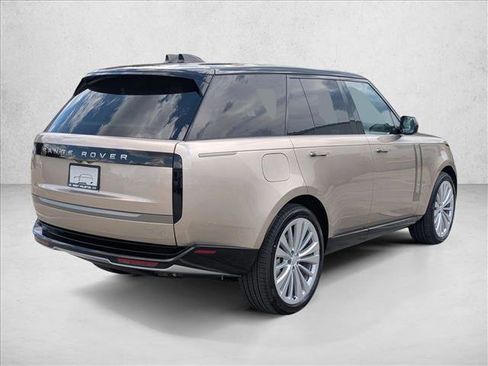 New 2025 Land Rover Range Rover SE image 2