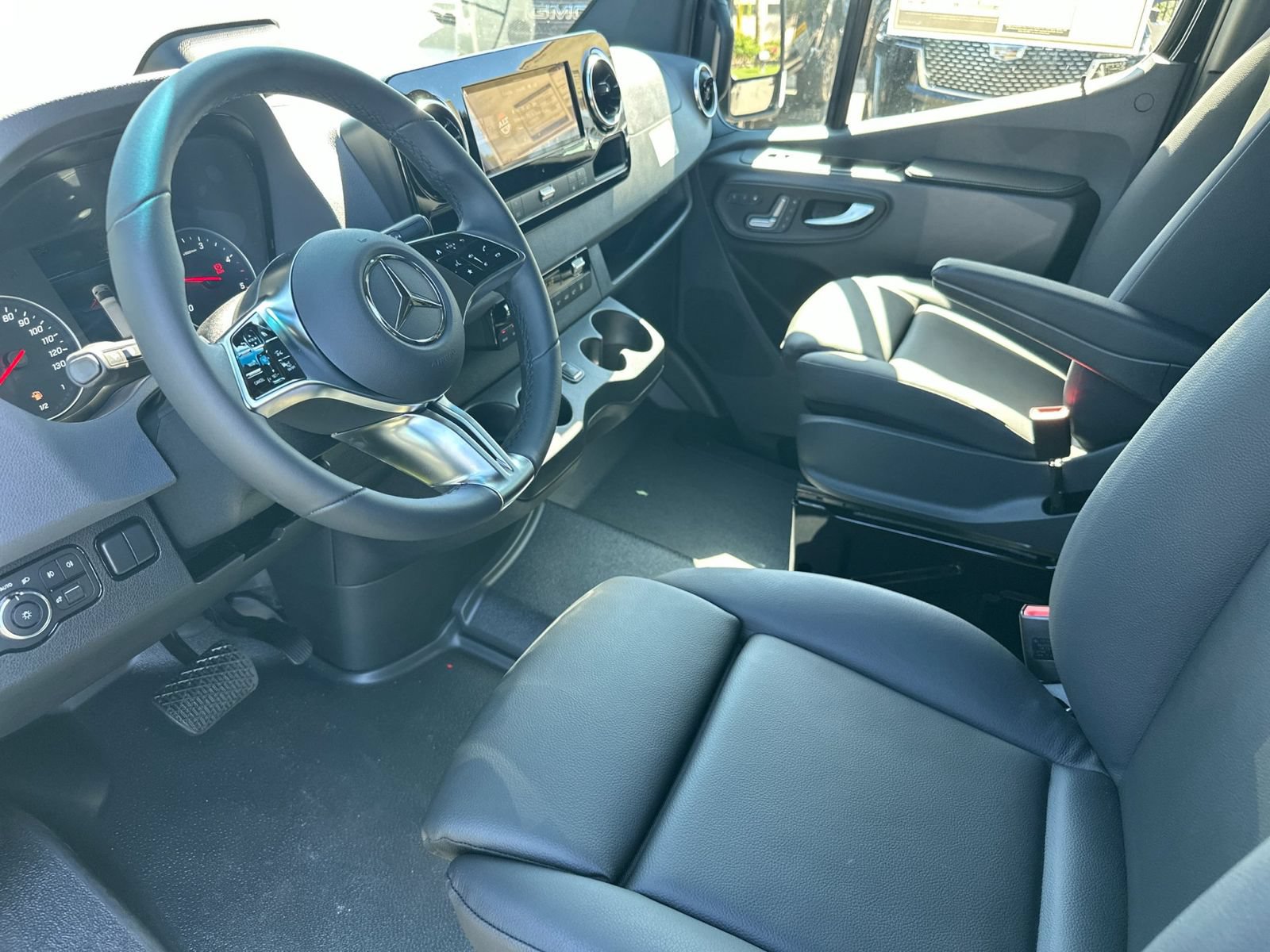 New 2026 Mercedes-Benz Sprinter 2500 image 10
