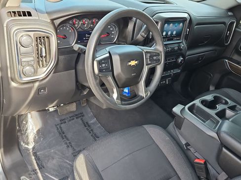 Used 2020 Chevrolet Silverado 1500 LT image 11