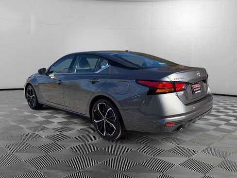 Used 2023 Nissan Altima 2.5 SR image 4