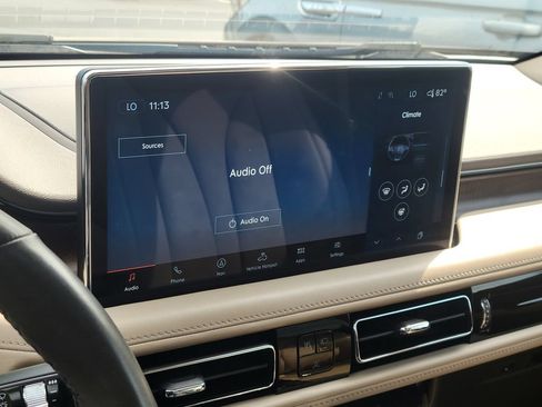 Used 2023 Lincoln Nautilus Reserve w/ Equipment Group 201A AWD/4WD image 18