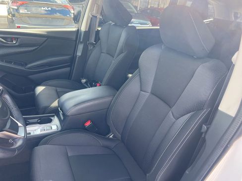 Used 2023 Subaru Ascent Premium w/ Convenience Package image 5