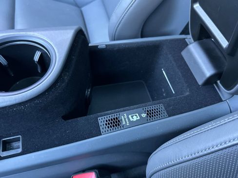 Used 2022 Porsche Taycan Turbo S image 26