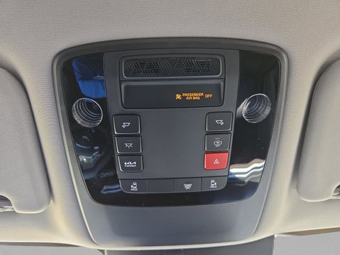 New 2026 Kia Carnival FWD image 36