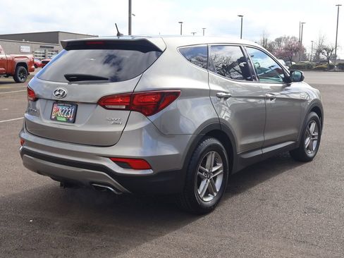 Used 2018 Hyundai Santa Fe Sport image 7